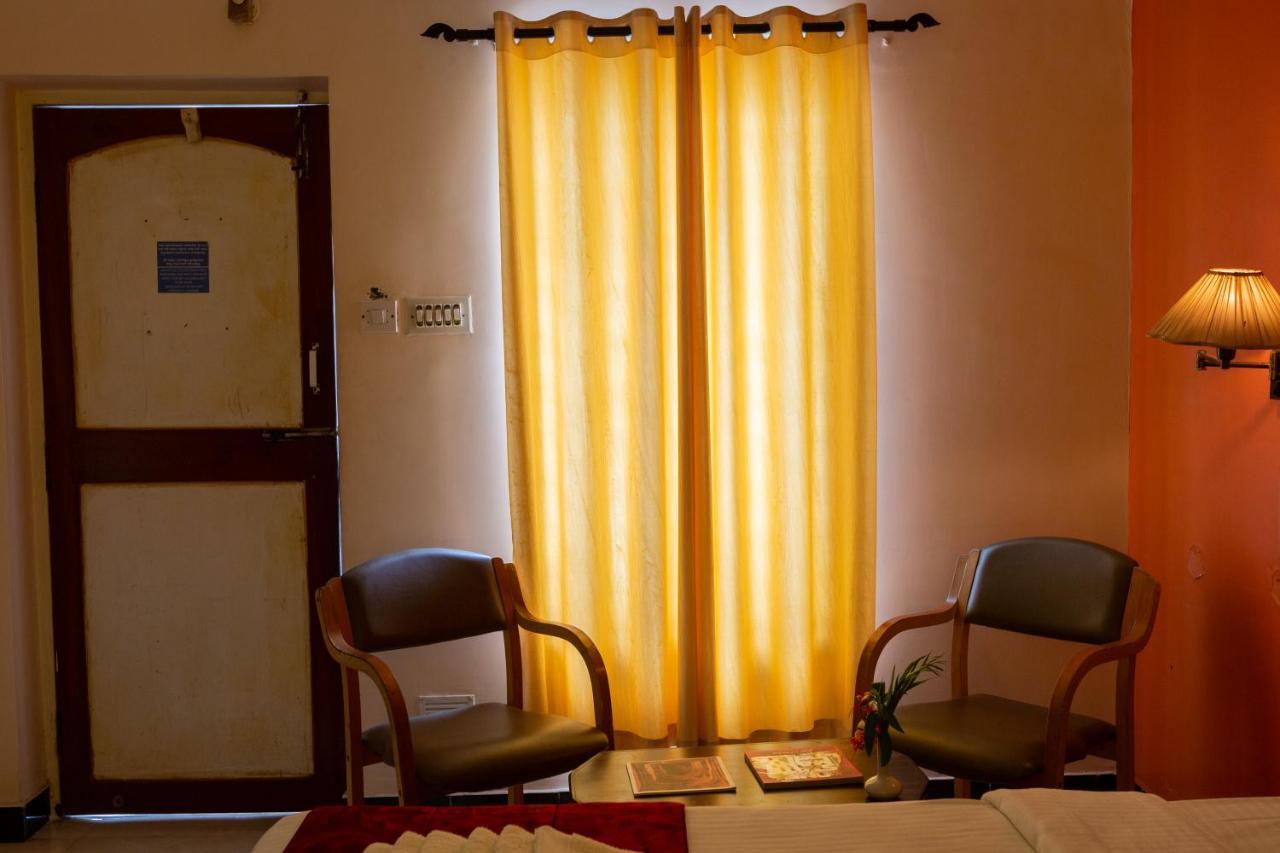 Kstdc Hotel Mayura Bhuvaneshwari Kamalapur Hampi Ngoại thất bức ảnh